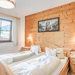 Apartment Weberhof 4 *